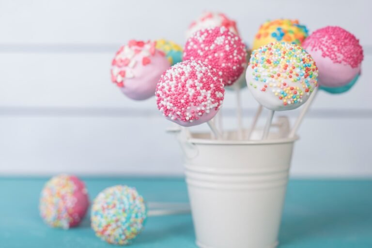 creative-cake-pop-concept-1.jpg