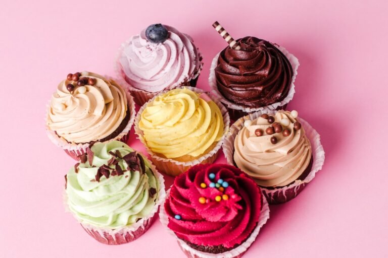 cupcakes-table-2-1.jpg